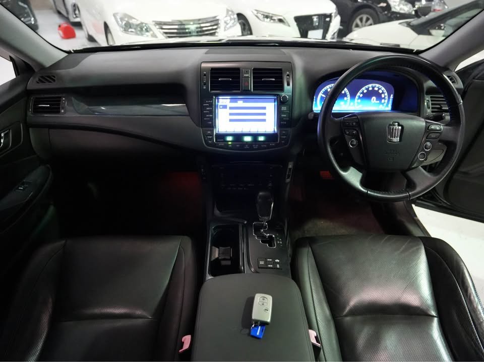 2008 Toyota Crown Hybrid G-Package GWS204 - photo 13